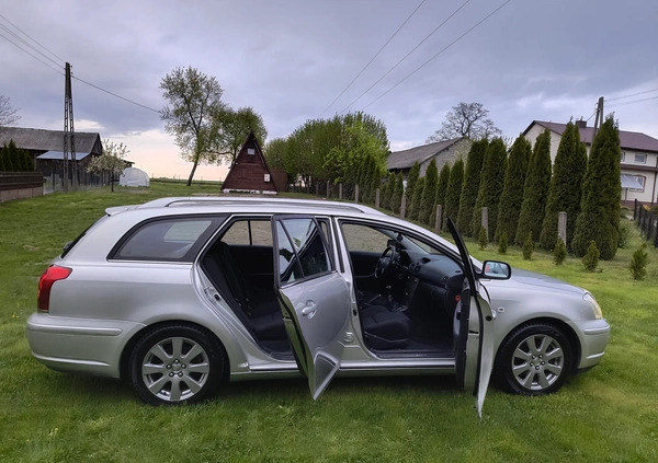Toyota Avensis cena 13900 przebieg: 240000, rok produkcji 2006 z Chorzów małe 106